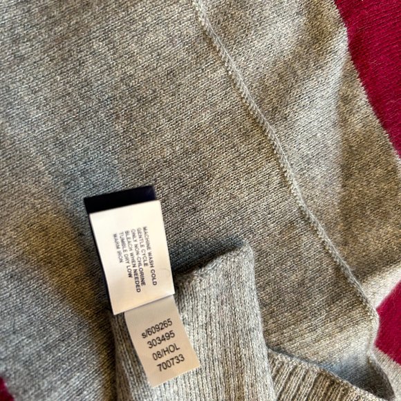 GAP Scarf - Picture 5 of 6